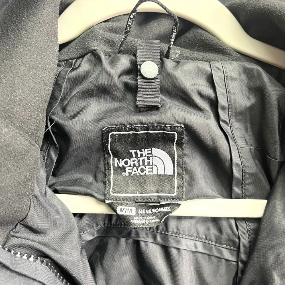The North Face Rain Jacket Men's Medium Black HyVent Waterproof Hooded Zip Up